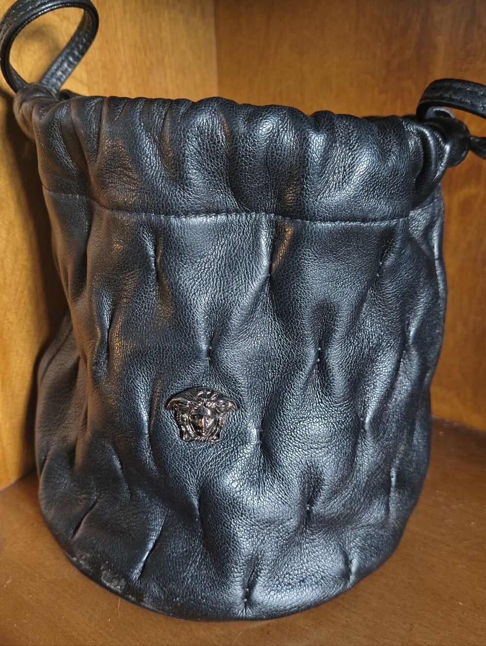 Vintage Gianni Versace Black Quilted Leather Medusa Drawstring Bucket Bag Pouch - Picture 10 of 11